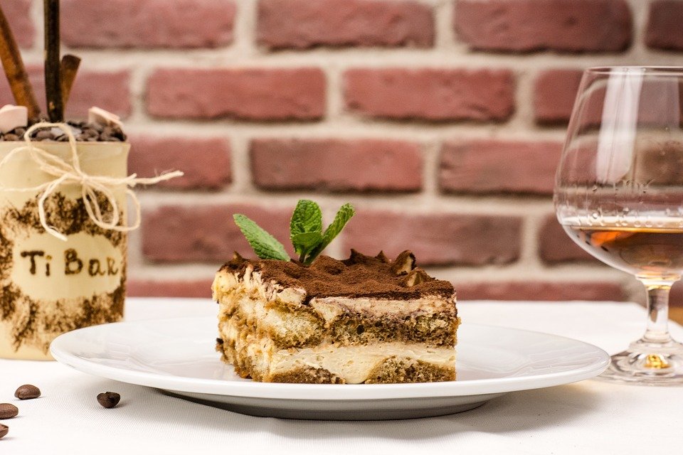 Původ Tiramisu je nejistý – vnikl ve vykřičených domech?